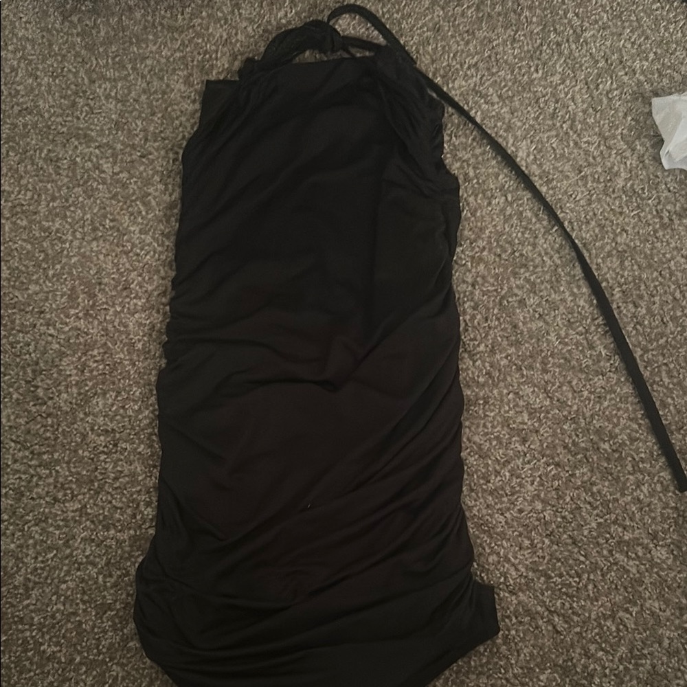 Elegant Black Sleeveless Dress